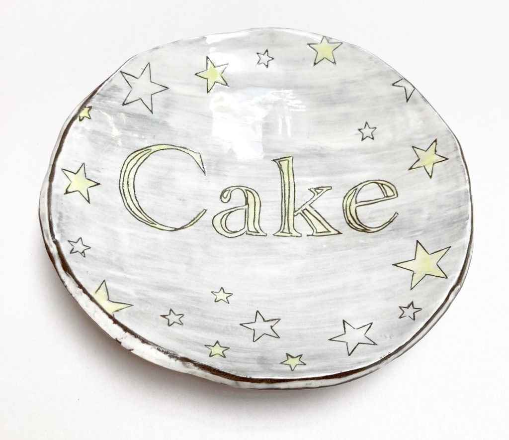Shallow bowl for cake (7.5" x 7.25" x 1.75")